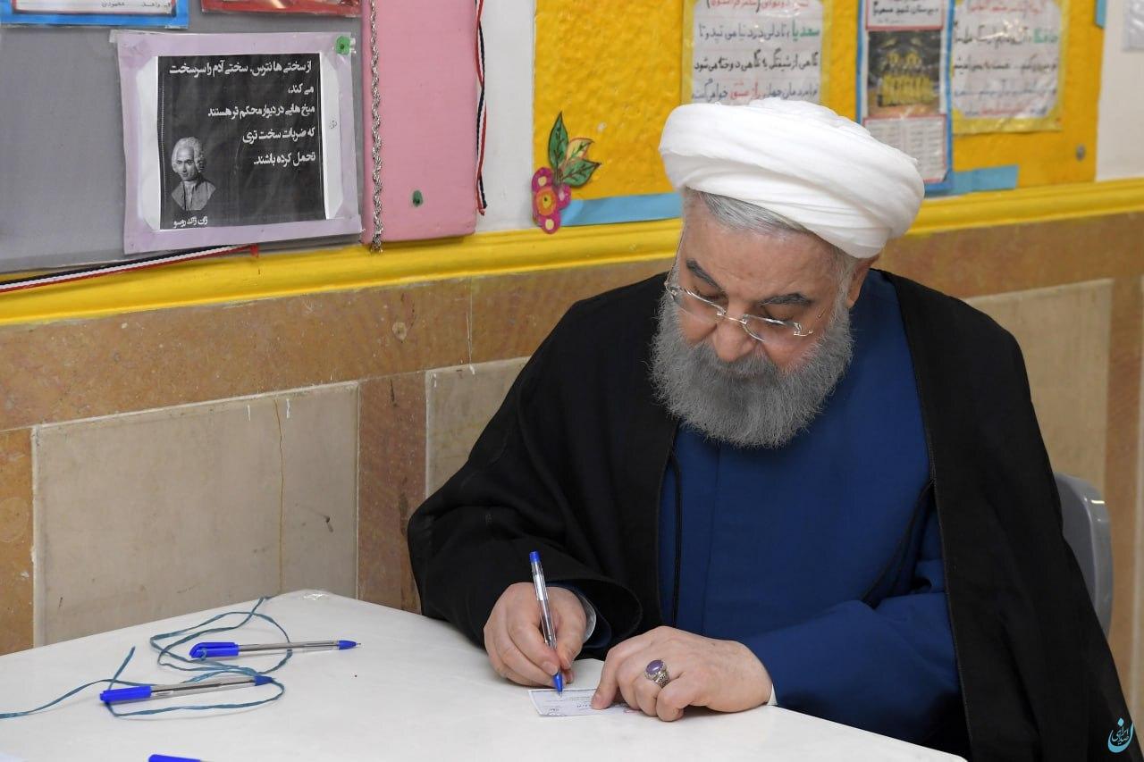 (تصویر )شرکت روحانی در انتخابات ریاست جمهوری