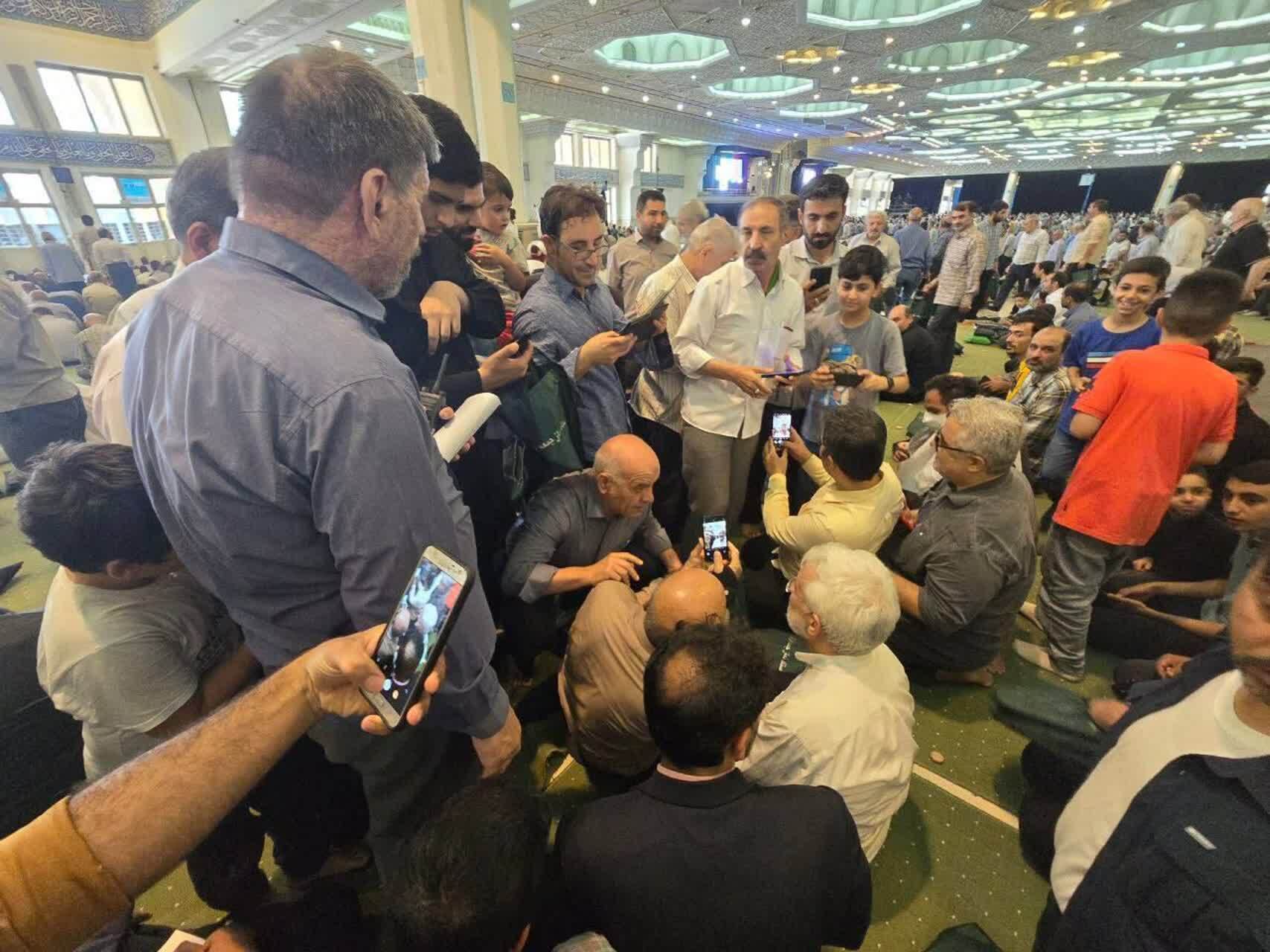 سعید جلیلی در نماز جمعه تهران به امامت صدیقی (+عکس)