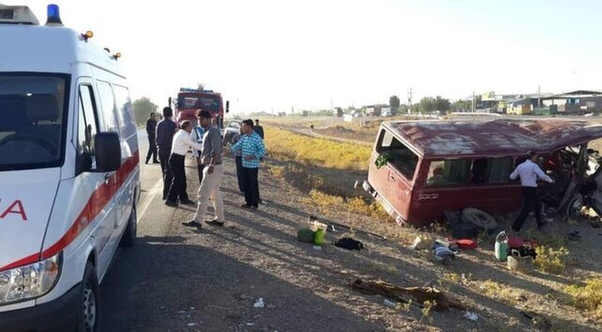 واژگونی مینی بوس در محور مهر به گله‌دار با 14 مصدوم