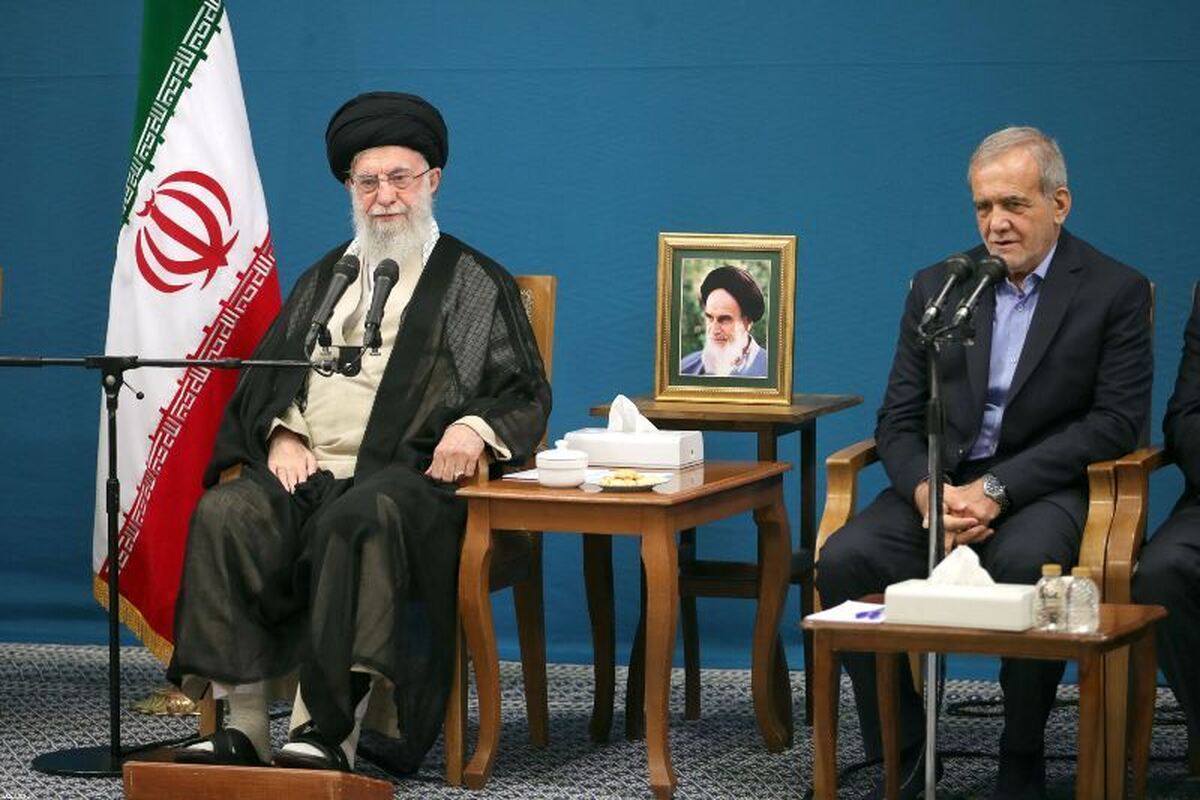 ۱۳ توصیه کلیدی رهبر انقلاب به دولت پزشکیان اولویت فوری حل مسئله گرانی و تورم است