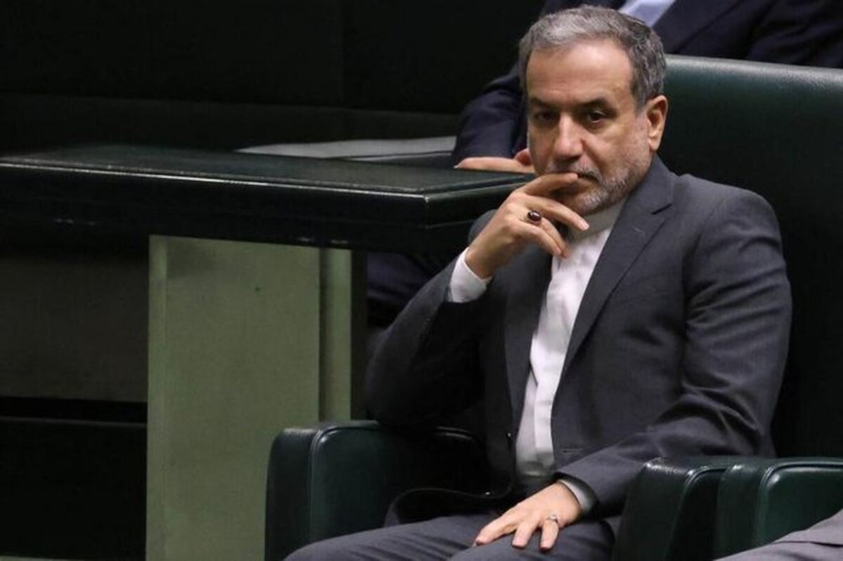 عراقچی: تهران در کنار لبنان است