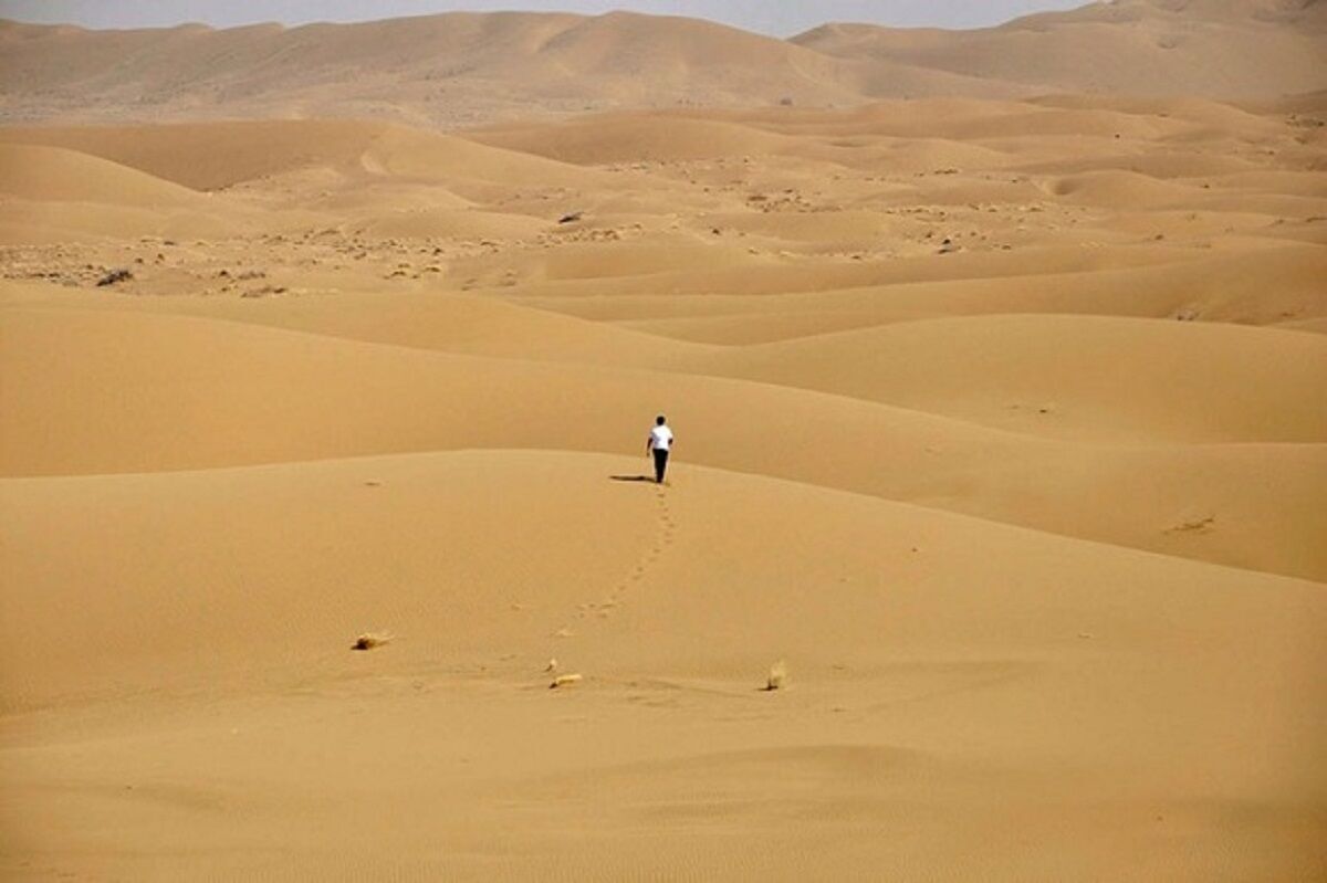 15 گردشگر در کویر طبس مفقود شدند ؛ عملیات جستجو ادامه دارد