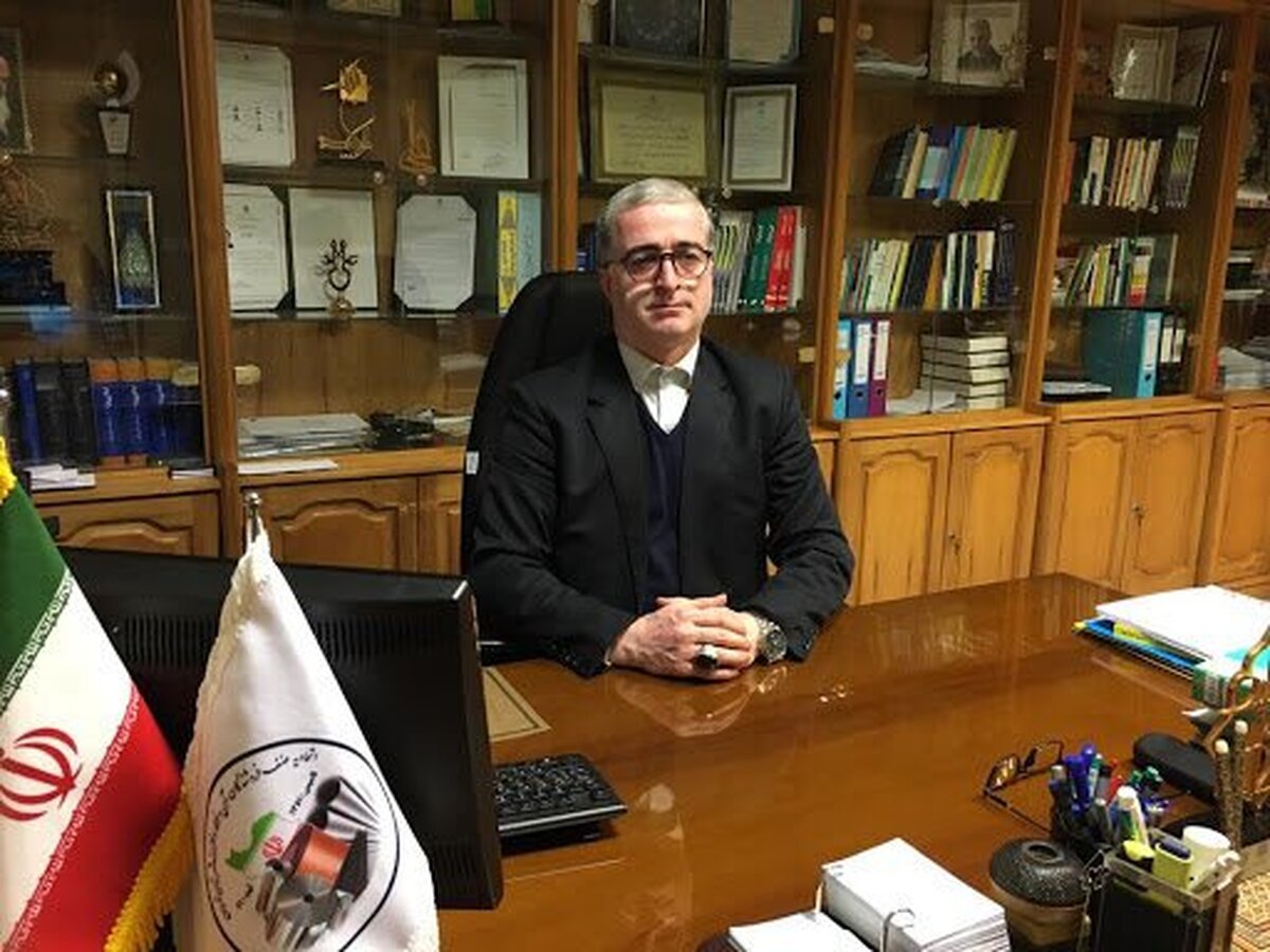 رئیس اتاق اصناف تهران: با فروشندگان اینترنتی که بدون مجوز طلا برخورد می شود