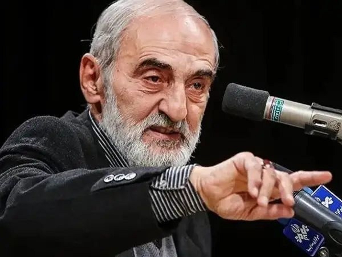 شریعتمداری: رهبر انقلاب با اجازه مذاکره، تابلوی بیاعتمادی به آمریکا را بالا بردند