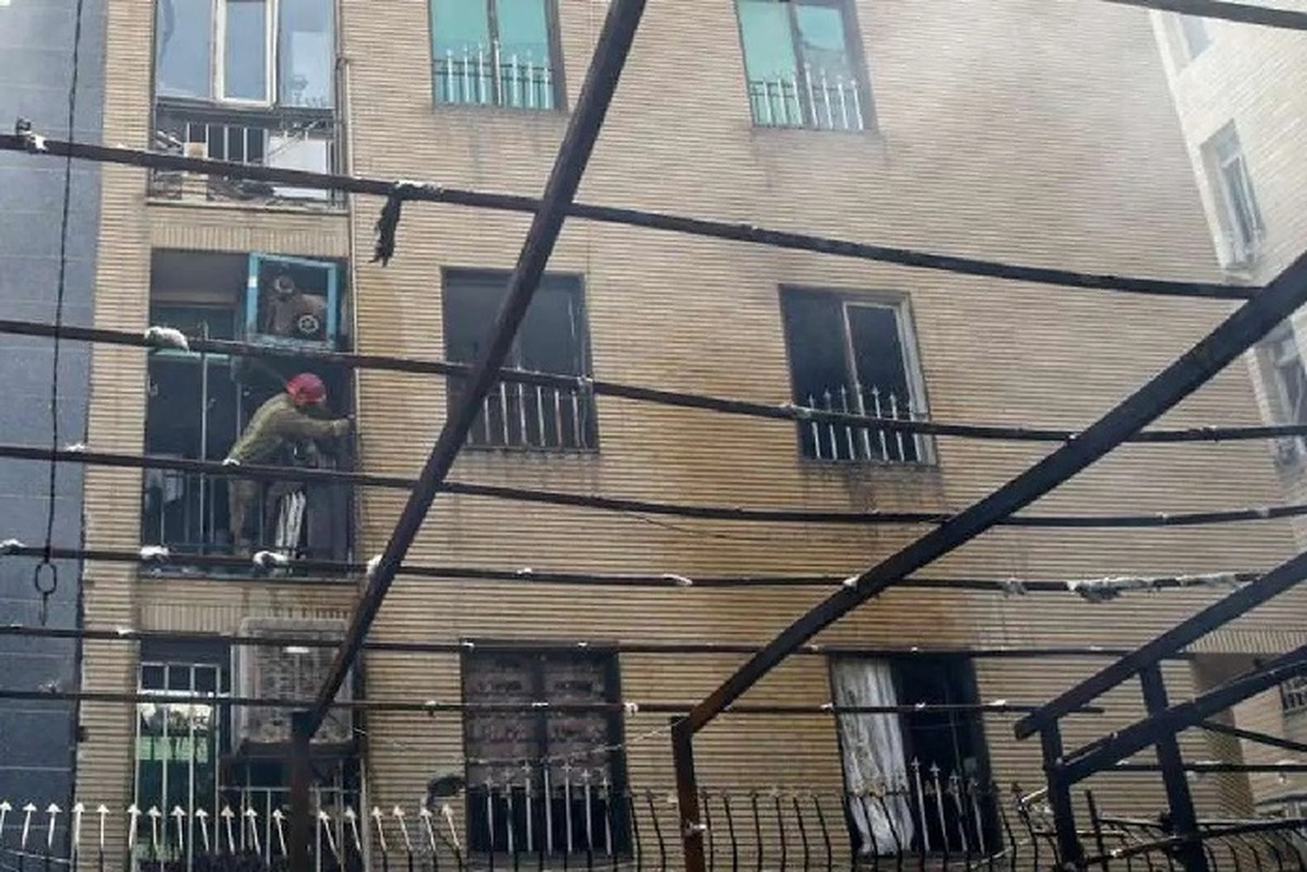 آتش‌سوزی ساختمان مسکونی در اکباتان تهران با 32 مصدوم