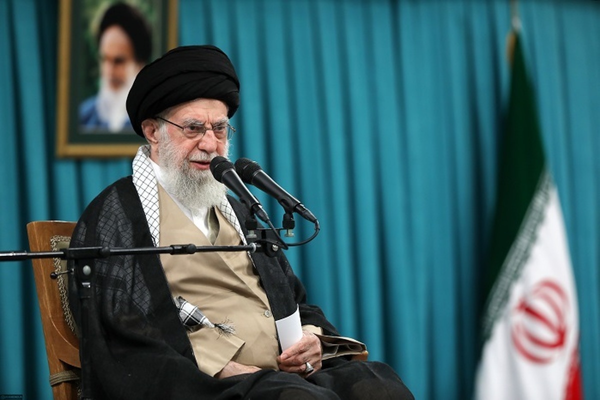 جمعی از معلمان فردا با رهبر انقلاب دیدار میکنند