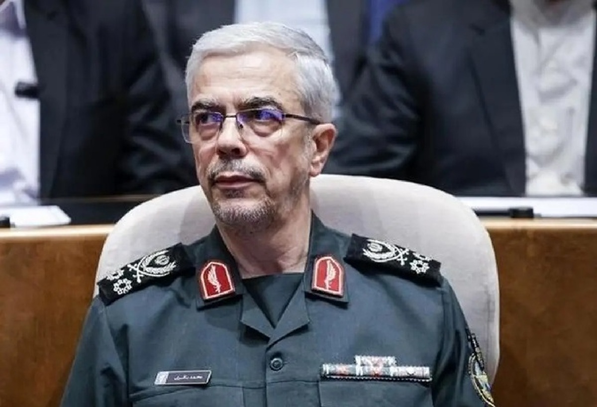 سرلشکر باقری: انسداد مرزهای شرقی با جدیت در حال انجام است
