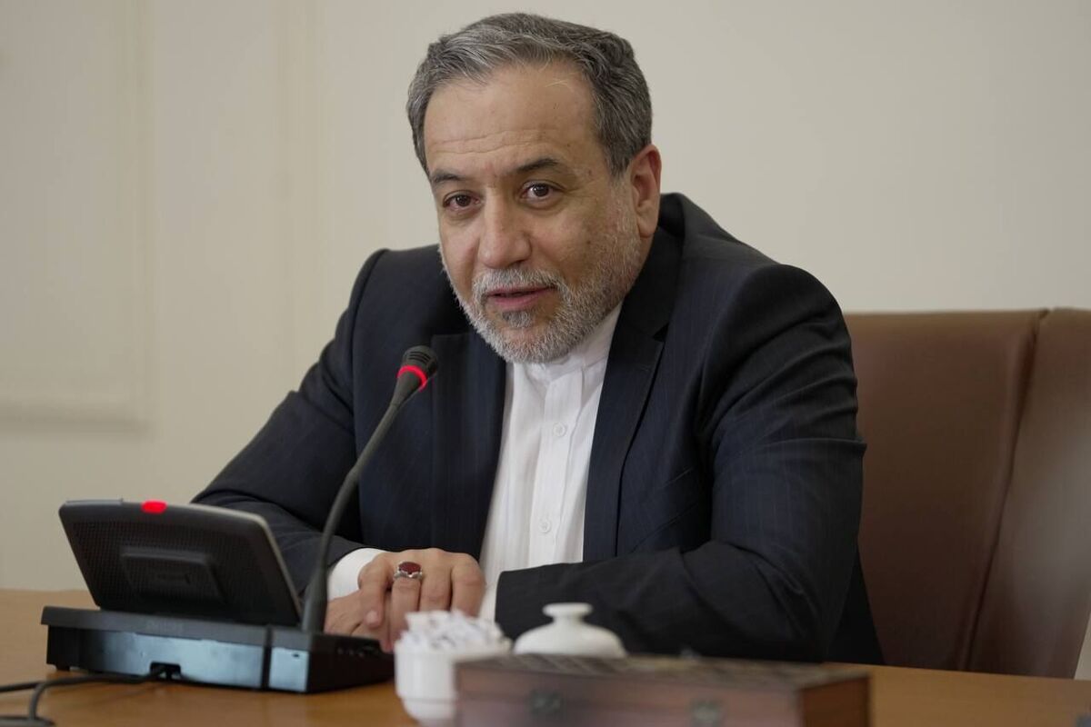 عراقچی: تهدید ایران به استفاده از مکانیسم ماشه تهدید غیرمنطقی است