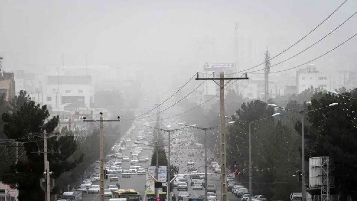 توده گرد و خاک در راه خوزستان