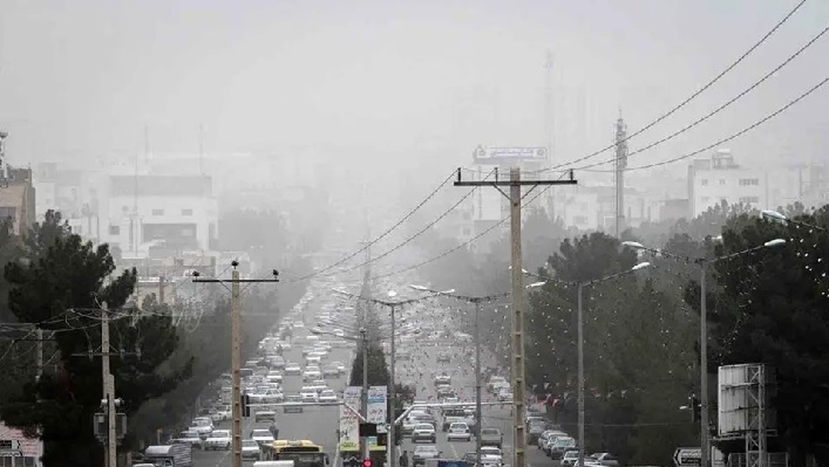 توده گرد و خاک در راه خوزستان
