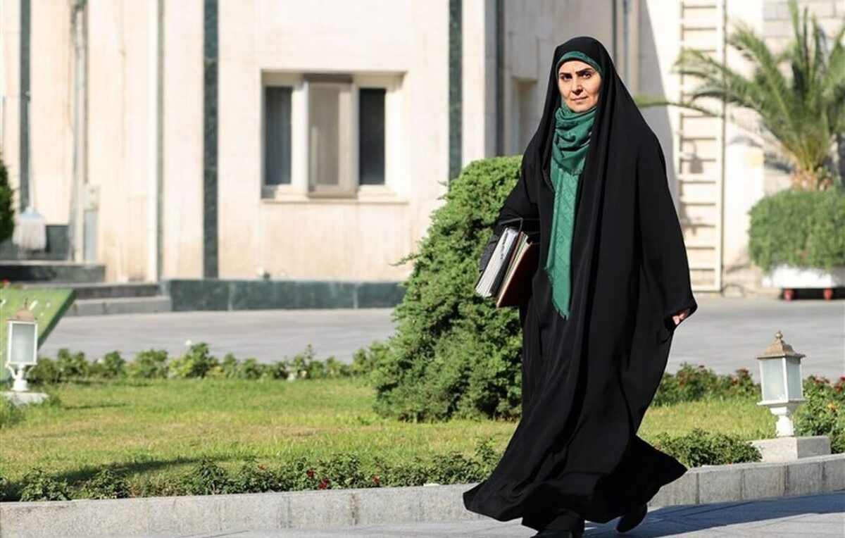 وزیر راه و شهرسازی: طرحهای ملی با ارزش ۹۴۰ هزار میلیارد ریال در سراسر کشور افتتاح میشود