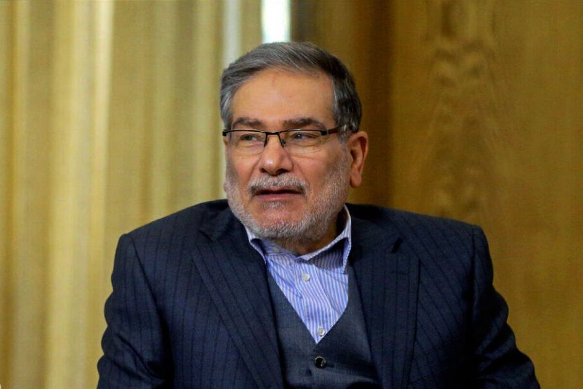 شمخانی: زنده‌ام و حاضر برای جانفشانی