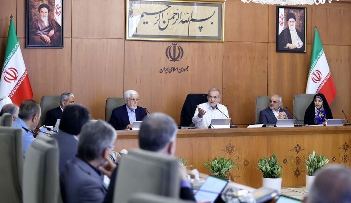 پزشکیان: با همدلی داخلی، آمریکاییها نمیتوانند از وضعیت ما سوء استفاده و طمع کنند