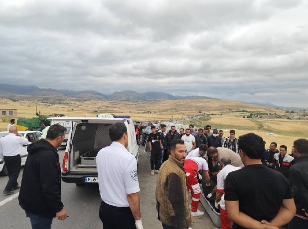 تصادف هولناک در در جاده مشگین شهر _ اهر با 3 فوتی