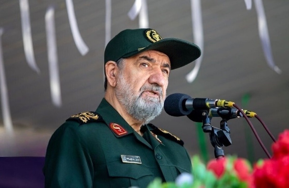 محسن رضایی: نباید دچار غفلت شویم