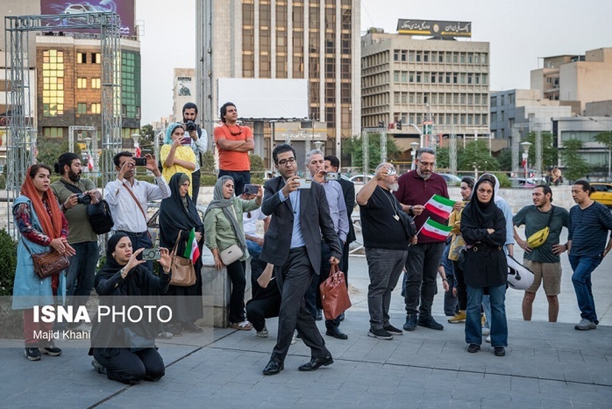 اجرای موسیقی آذری در میدان هفت تیر تهران (+عکس)