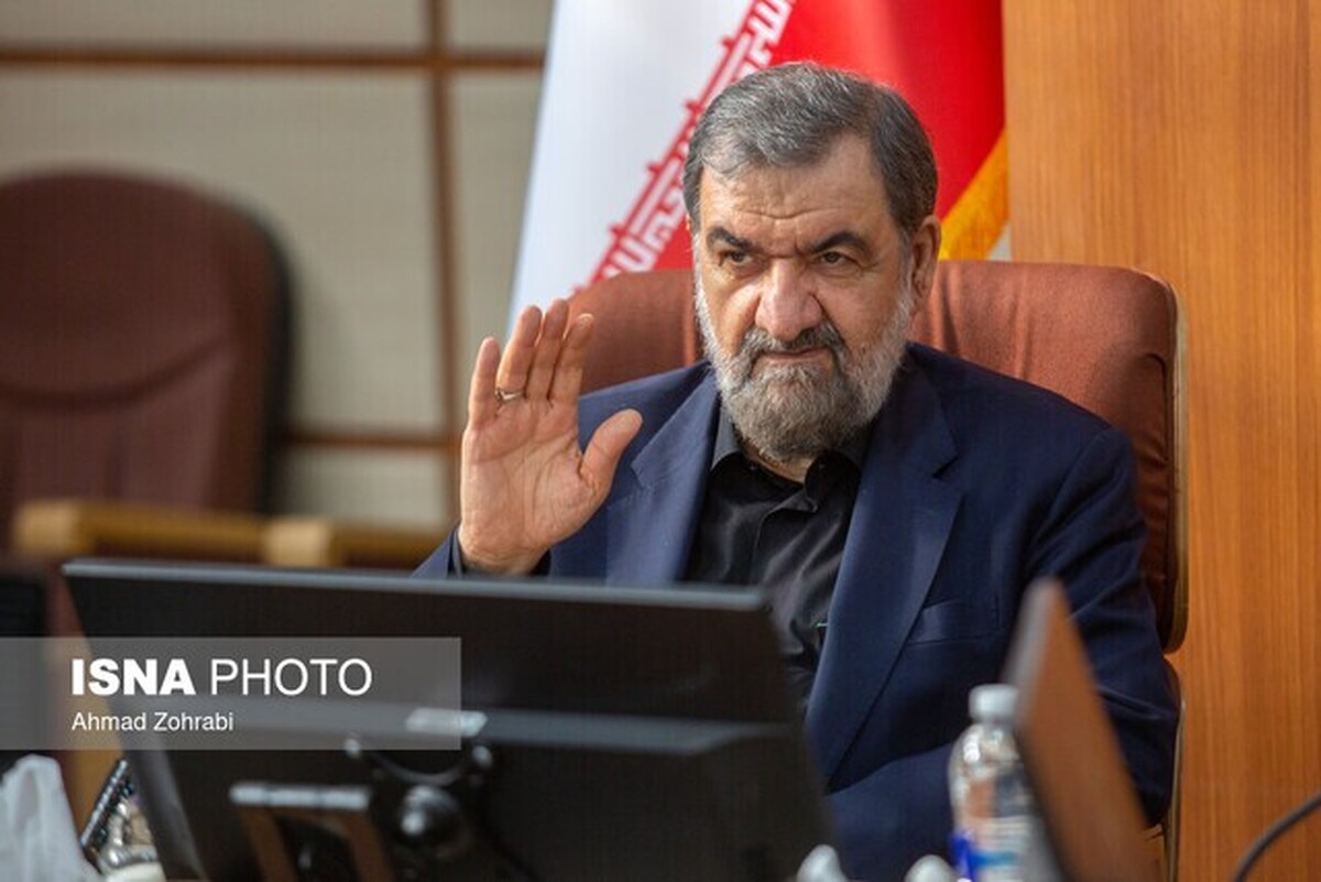 محسن رضایی: دعواهای جناحی، بازی در زمین دشمن است