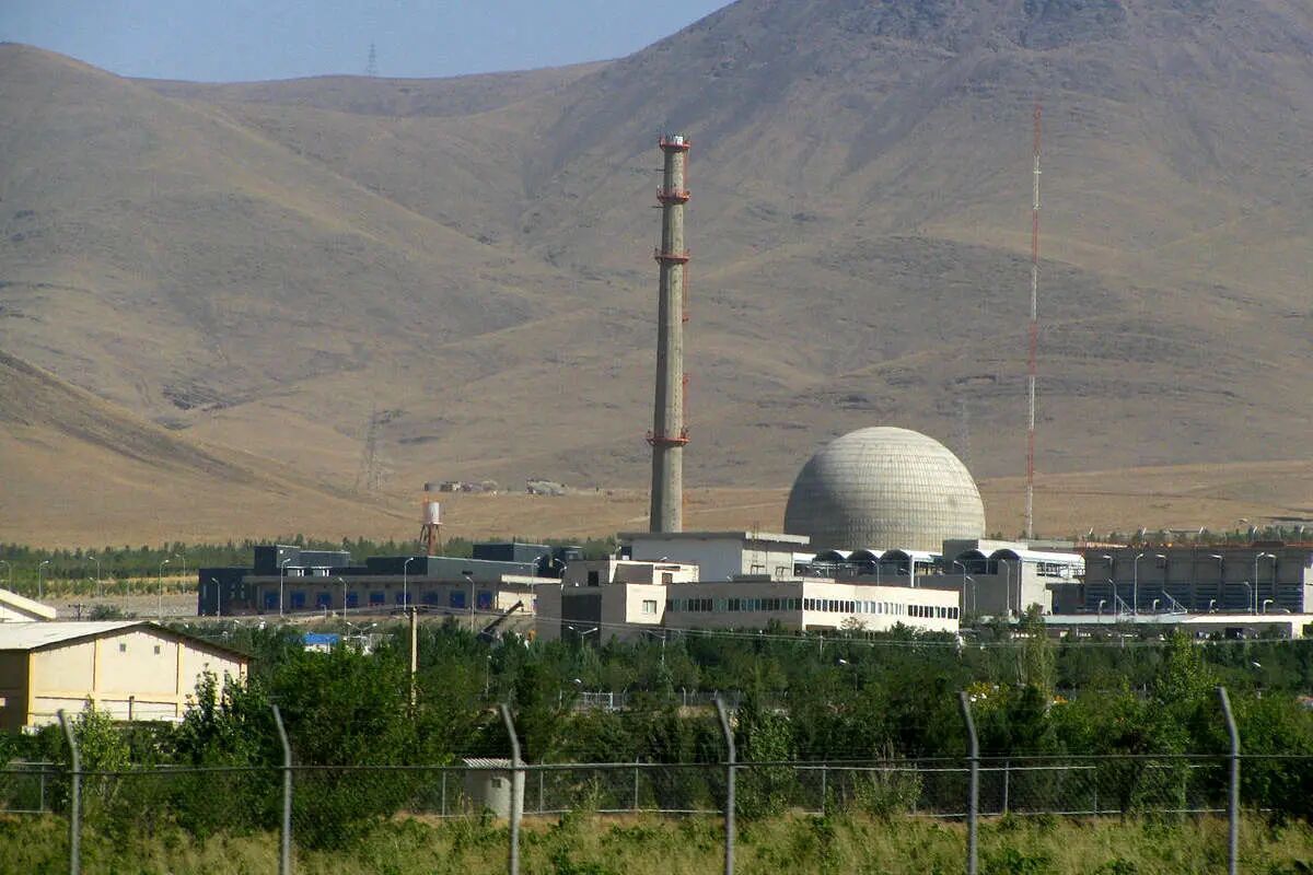 گزارش نیویورک تایمز و رویترز: برنامه هسته‌ای ایران فقط یک یا دو ماه عقب افتاد