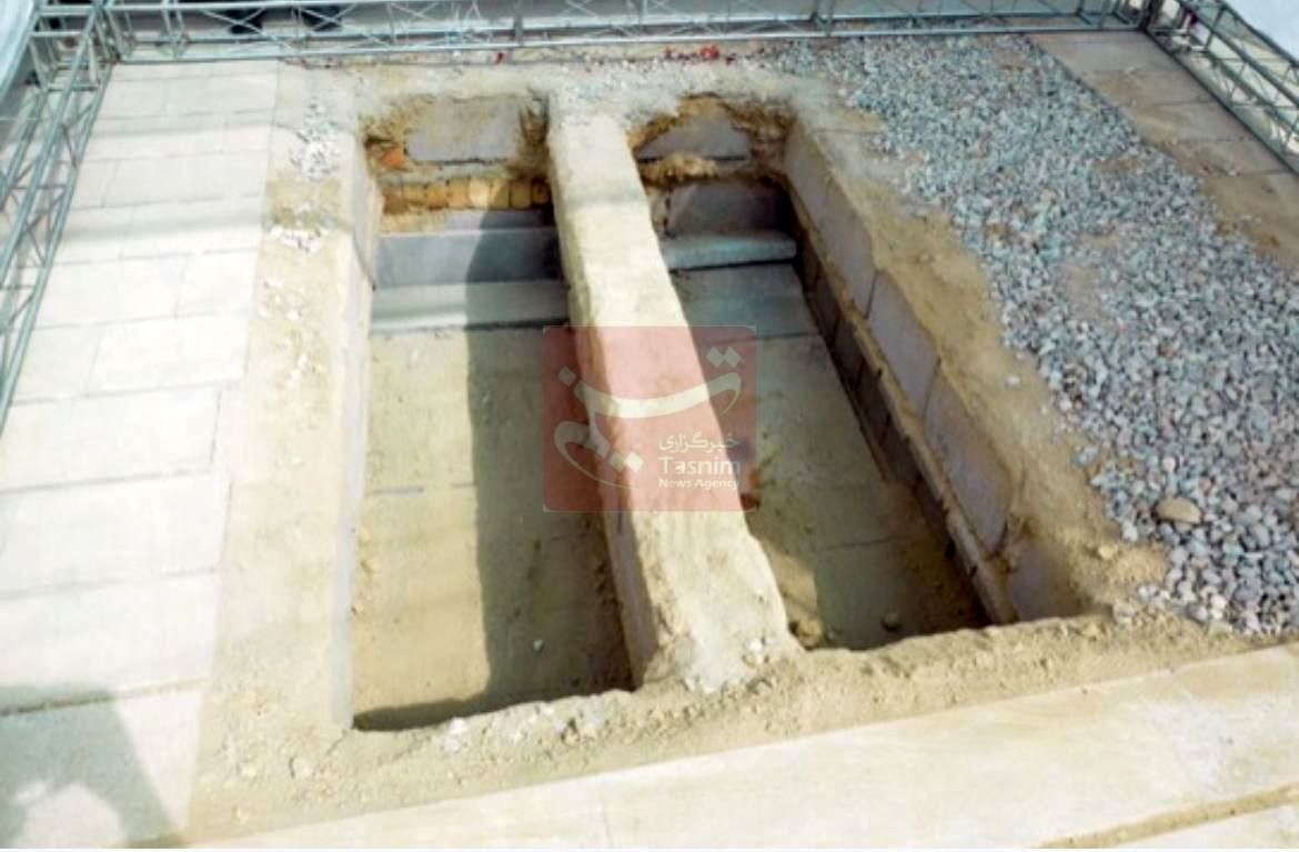 حضور جواد ظریف در تشییع شهدای اقتدار (+عکس)
