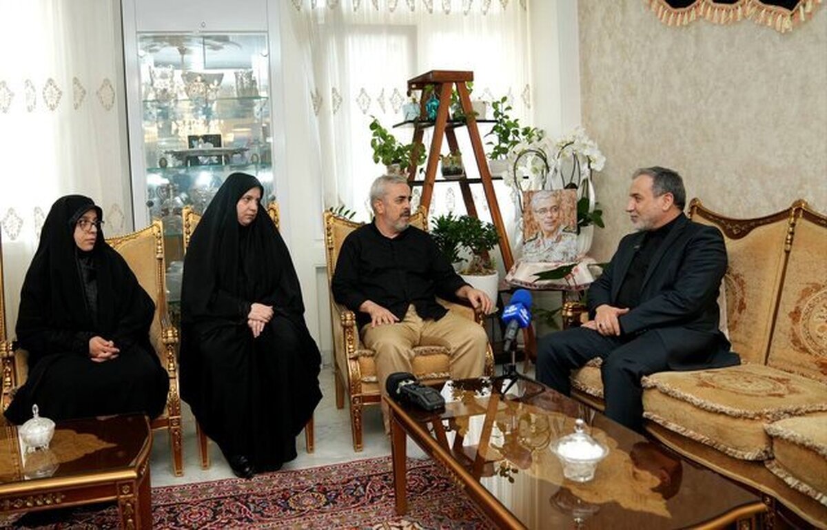 عراقچی: غنیسازی ادامه مییابد