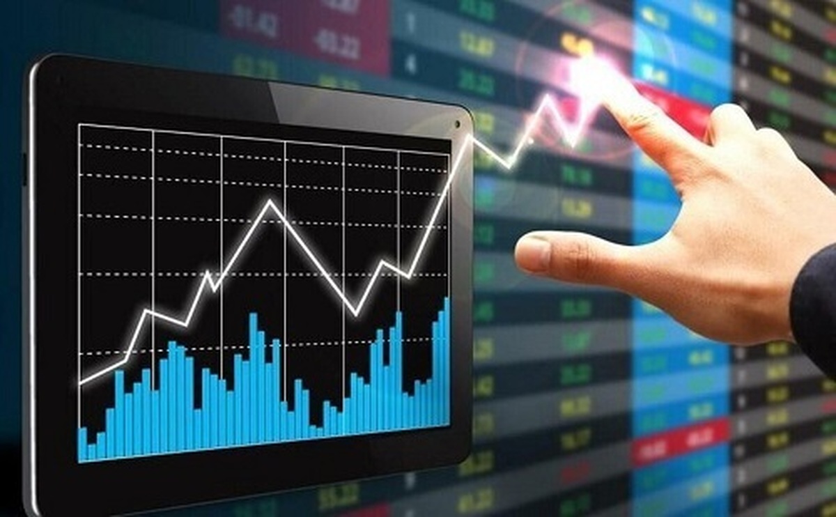 بورس در آستانه روز سرنوشت‌ساز شاخص کل مثبت ماند