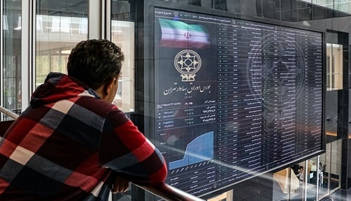 بورس دومین هفته سبز را ثبت کرد خروج پول حقیقی همچنان ادامه دارد