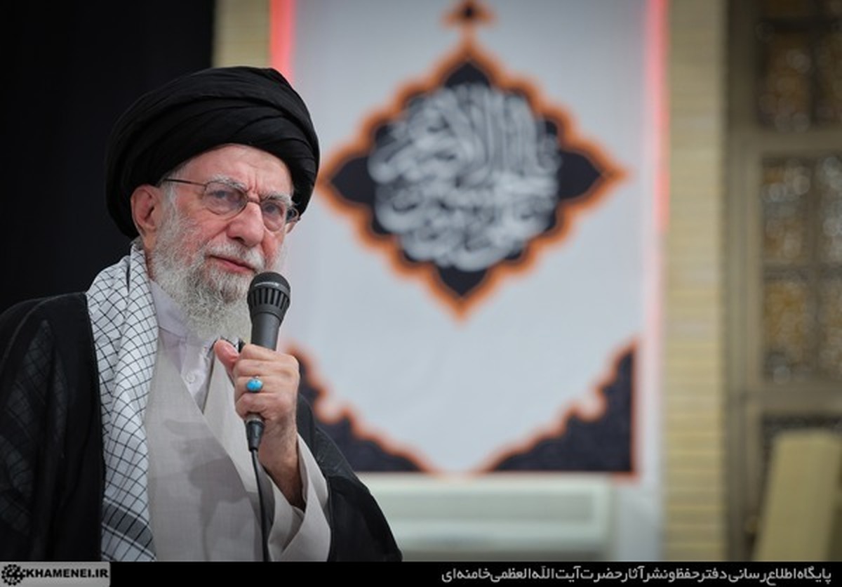 رهبر انقلاب: ملت ایران، دین و دانش خود را رها نخواهد کرد