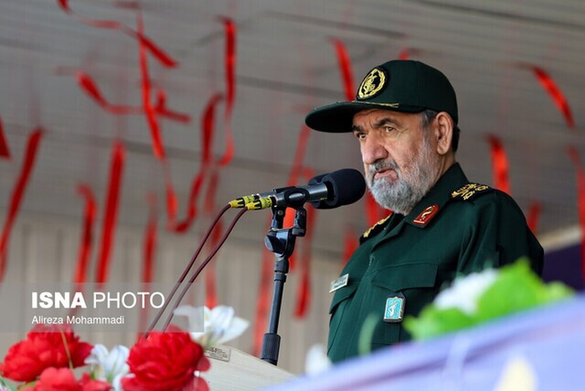 محسن رضایی: دشمنان بدانند این ملت خاموش نمی‌ماند