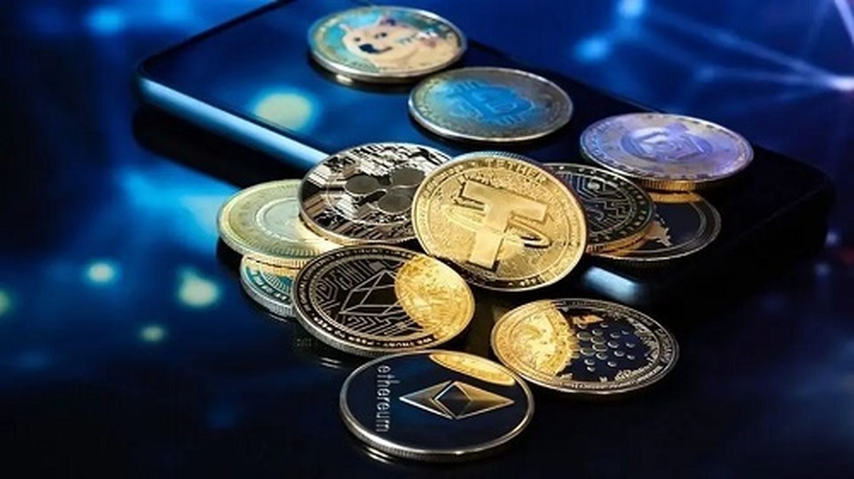 چرخش قیمتی در بازار کریپتو بیتکوین افت کرد، بایننس کوین رشد!