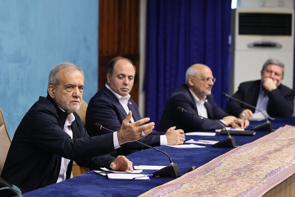 پزشکیان: کارگرو‌های تخصصی دستگاه‌های اجرایی و فعالان اقتصادی نتایج نشست‌هایشان را به دولت ارائه کنند