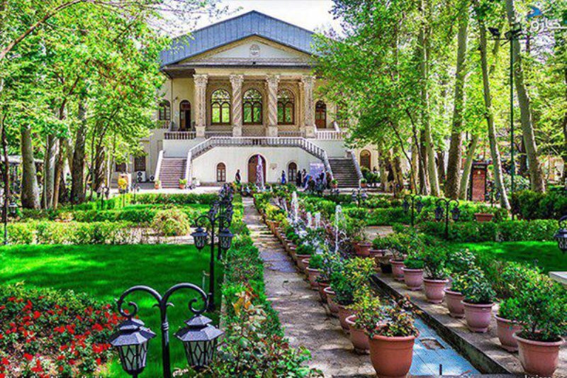 آیا تاسیس شرکت گردشگری تهران می تواند غم تهران را کم کند و نشاط شهری را افزایش دهد؟/رئیس کمیته گردشگری شورای شهر: باید لبخند را به تهران برگردانیم