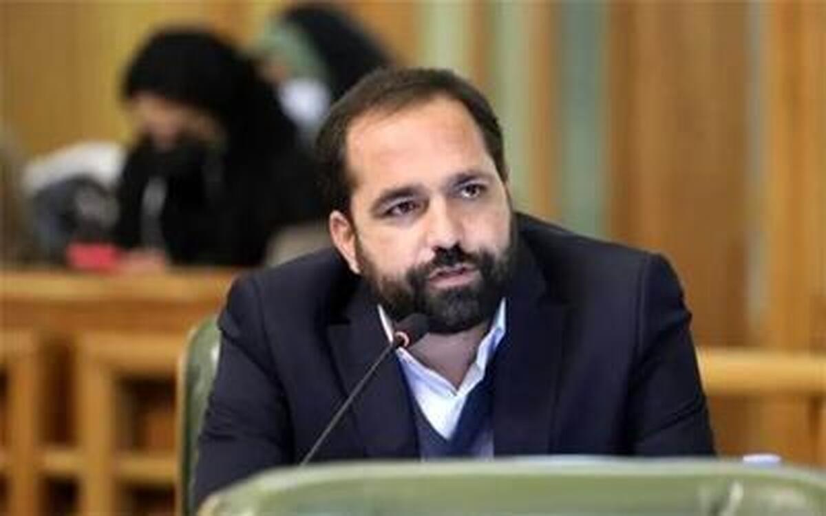 عضو شورای شهر تهران خواستار تعیین‌تکلیف وضعیت کلانتری اتابک شد لزوم استقرار کانکس نیروی انتظامی در تفرجگاه‌ها و اماکن تفریحی 