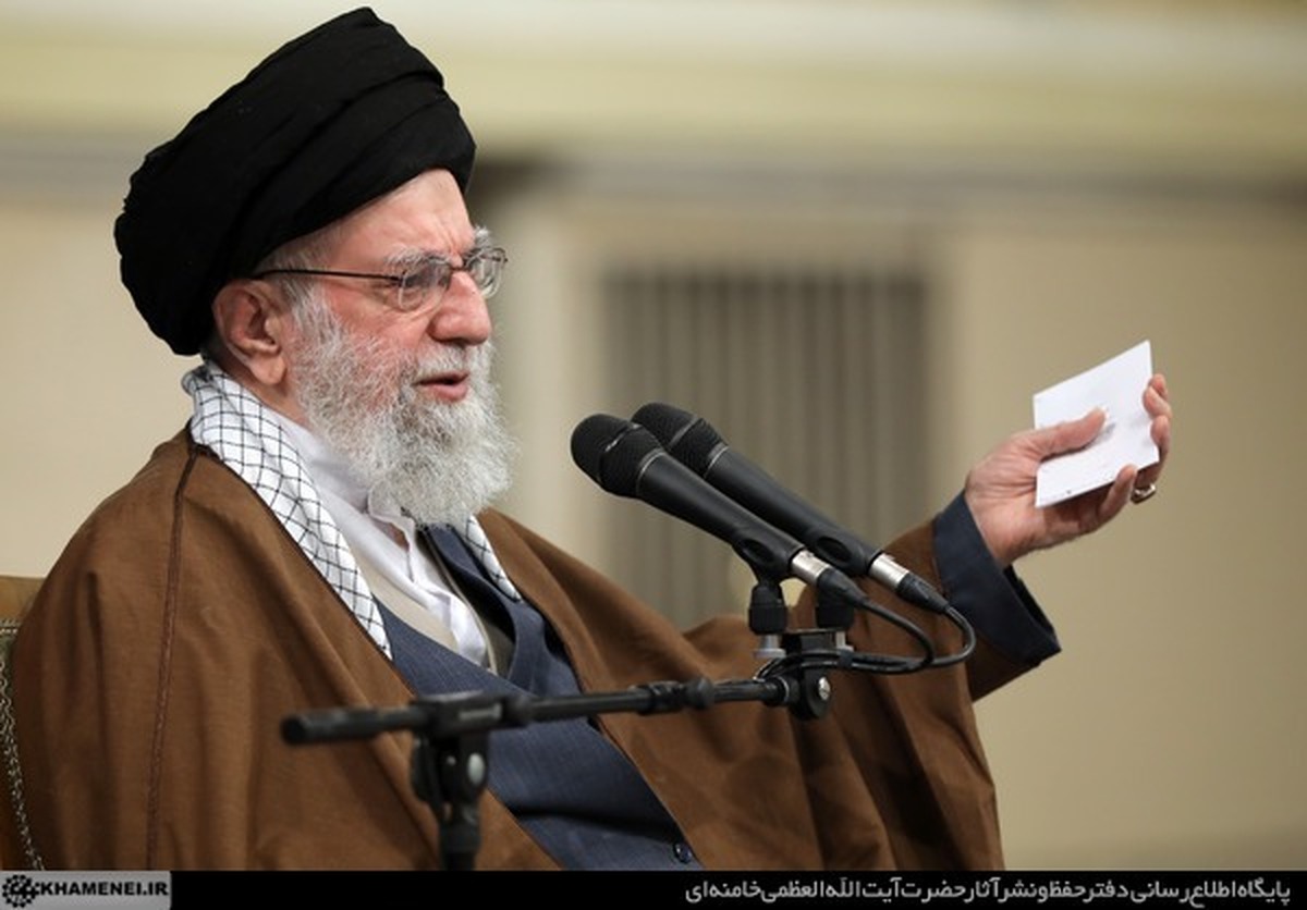 دیدار قهرمانان و مدال‌آوران ورزشی و المپیاد‌های علمی جهانی با رهبر انقلاب (+عکس)