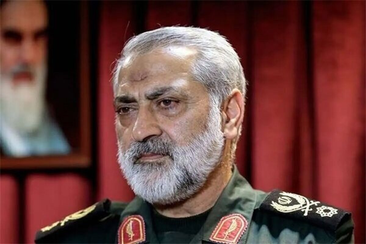 سردار شکارچی: آمریکا غلط میکند از کاهش برد موشکهای ایران میگوید