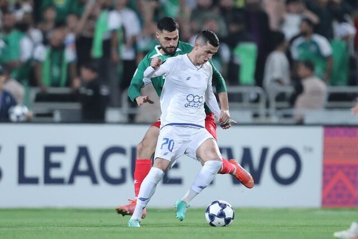 الوحدات ۱ - ۱ استقلال؛ ایستادن آبی‌پوشان در محل توقف ممنوع!