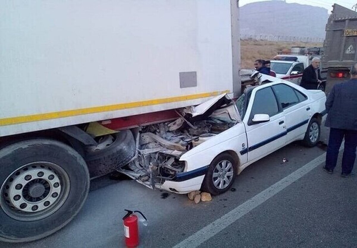 تصادف خودروی حامل اتباع خارجی در مسیر سراوان - خاش با ۹ کشته