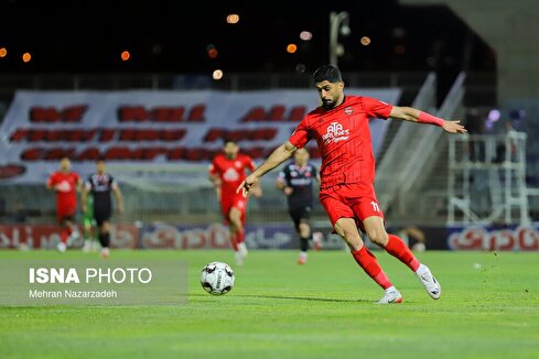 هفته-نهم-لیگ‌برتر-فوتبال-ایران-تراکتور-پرسپولیس