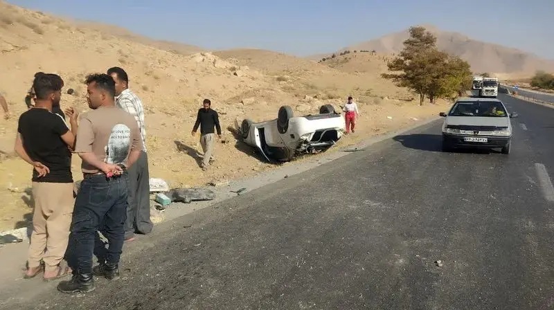 شاخبهشاخ شدن دنا و پژو پارس در همدان با 5 کشته شاخبهشاخ شدن دنا و پژو پارس در همدان با 5 کشته