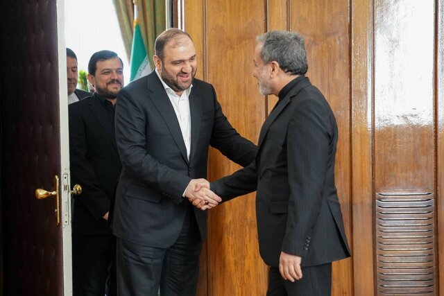 عراقچی: تشکیل سریع دولت، شیرینی برگزاری انتخابات پرشور عراق را مضاعف میکند عراقچی: تشکیل سریع دولت، شیرینی برگزاری انتخابات پرشور عراق را مضاعف میکند