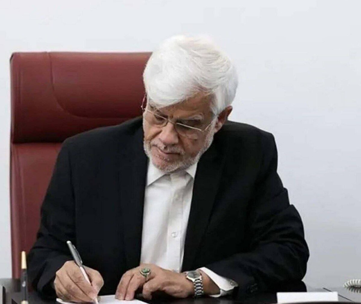 تسلیت عارف به ظریف